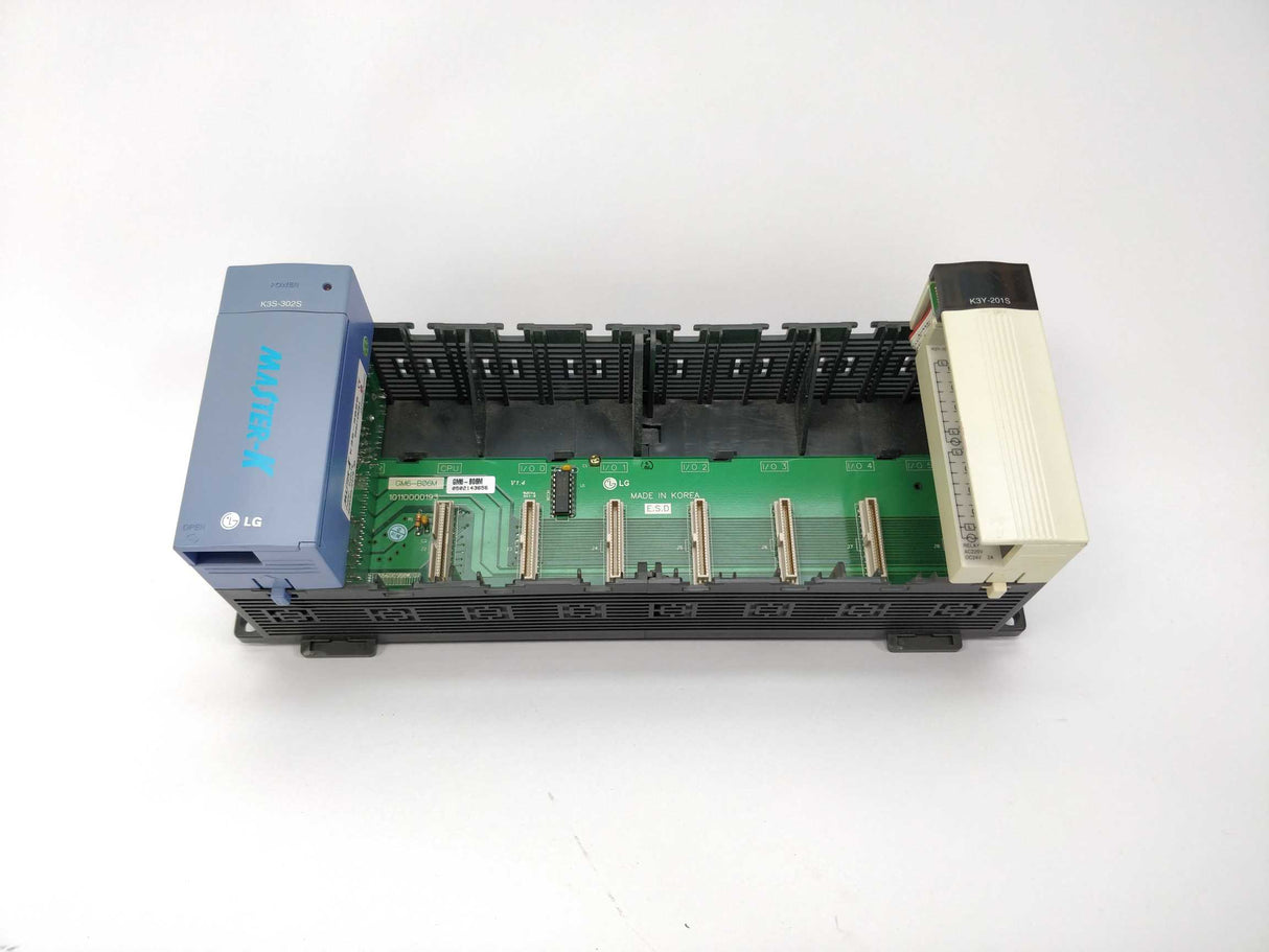 LG GM6-B06M Rack with K3S-302S AND K3Y-201S Programmable logic controller