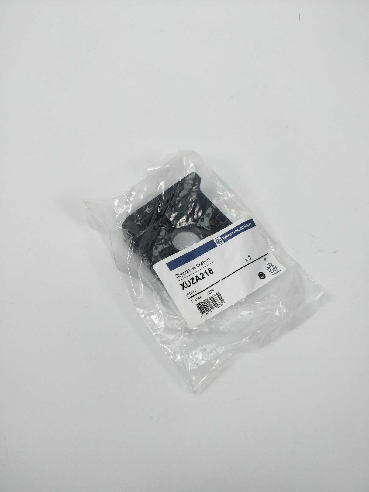 TELEMECANIQUE XUZA218 Ø18mm - fixing bracket adjustable ball-joint Pack of 2