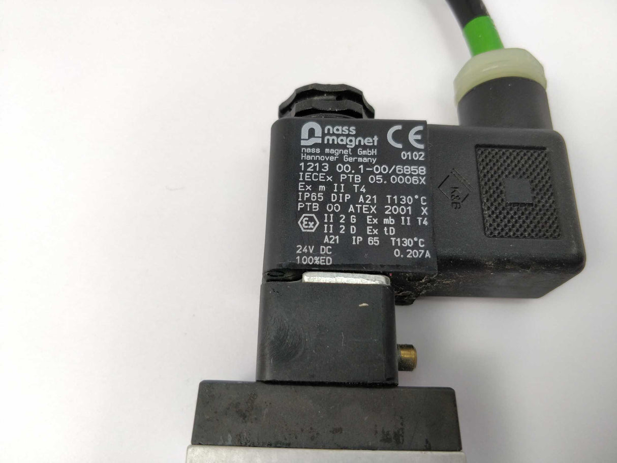 Parker P2LBX592ESADDM49 Viking Xtremem Series Pneumatic control valve