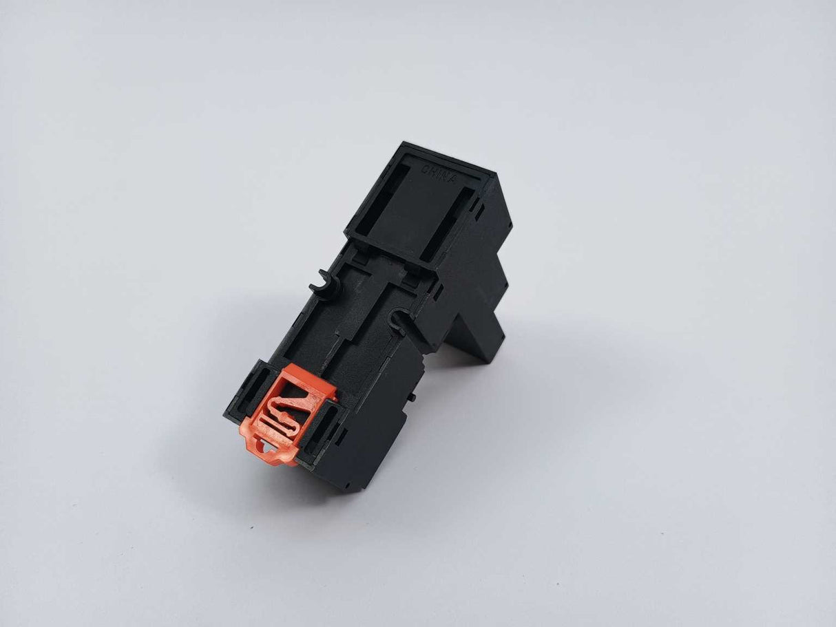 Schneider RXZE2S108M Simple socket 10 Pcs.