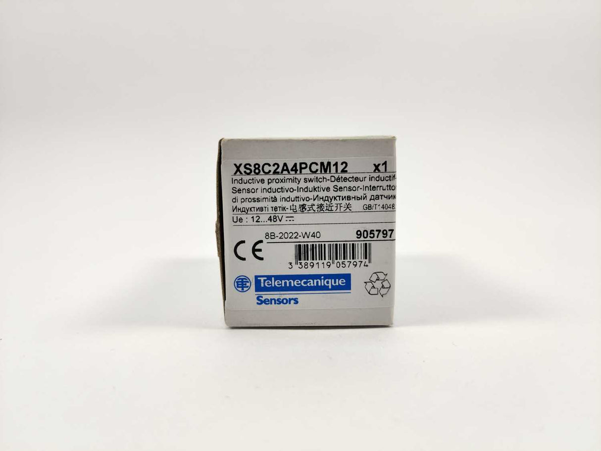 TELEMECANIQUE XS8C2A4PCM12 Inductive proximity switch