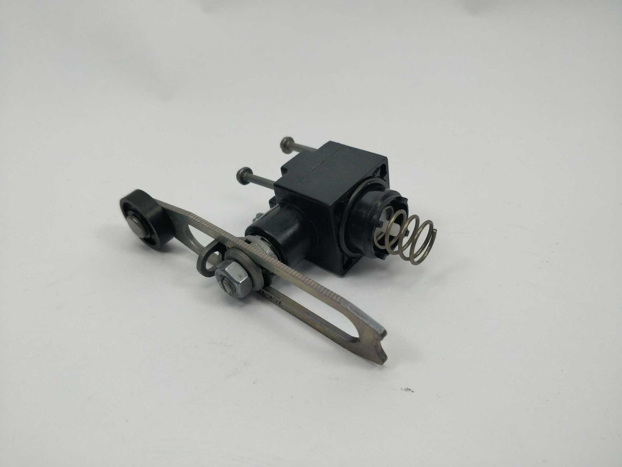 Schneider / Telemecanique ZCK-D05 Limit Switch Head with ZCK-Y41