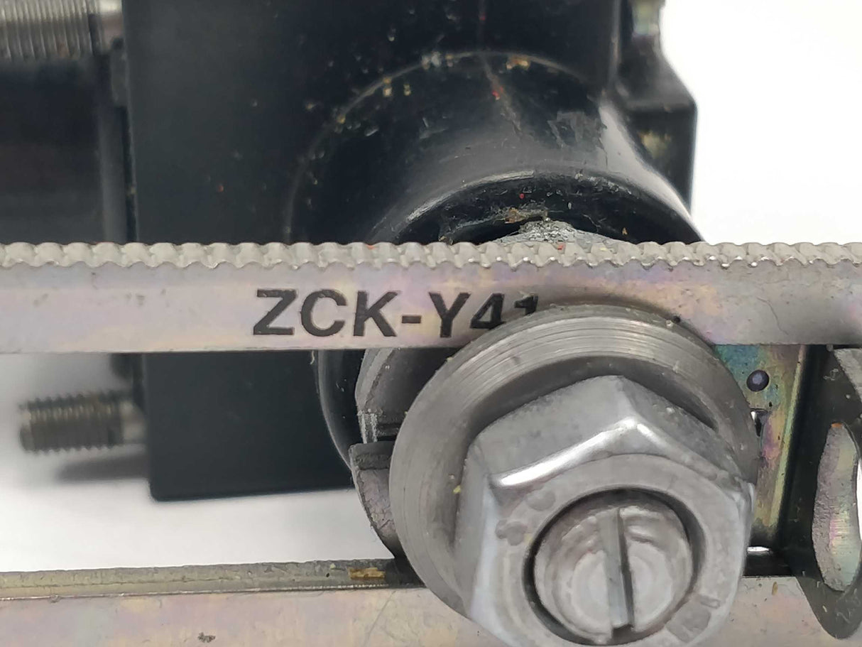 Schneider / Telemecanique ZCK-D05 Limit Switch Head with ZCK-Y41
