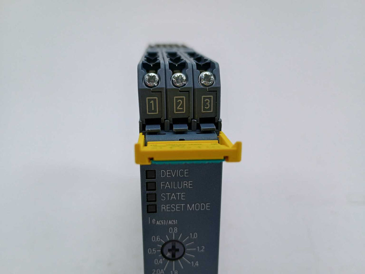 Siemens 3RM1302-1AA04 AC Semiconductor Motor Starter