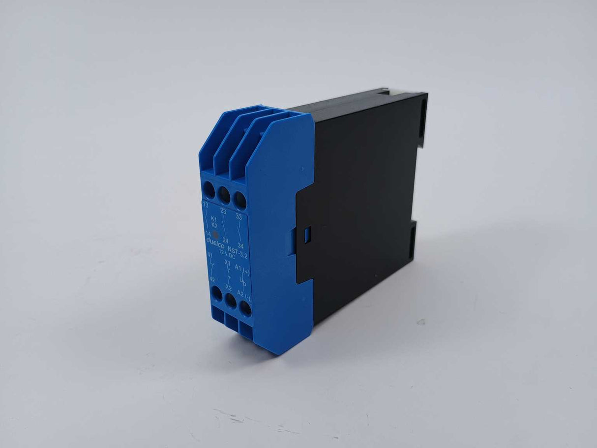 Duelco NST-3.2 42042228 Safety Relay