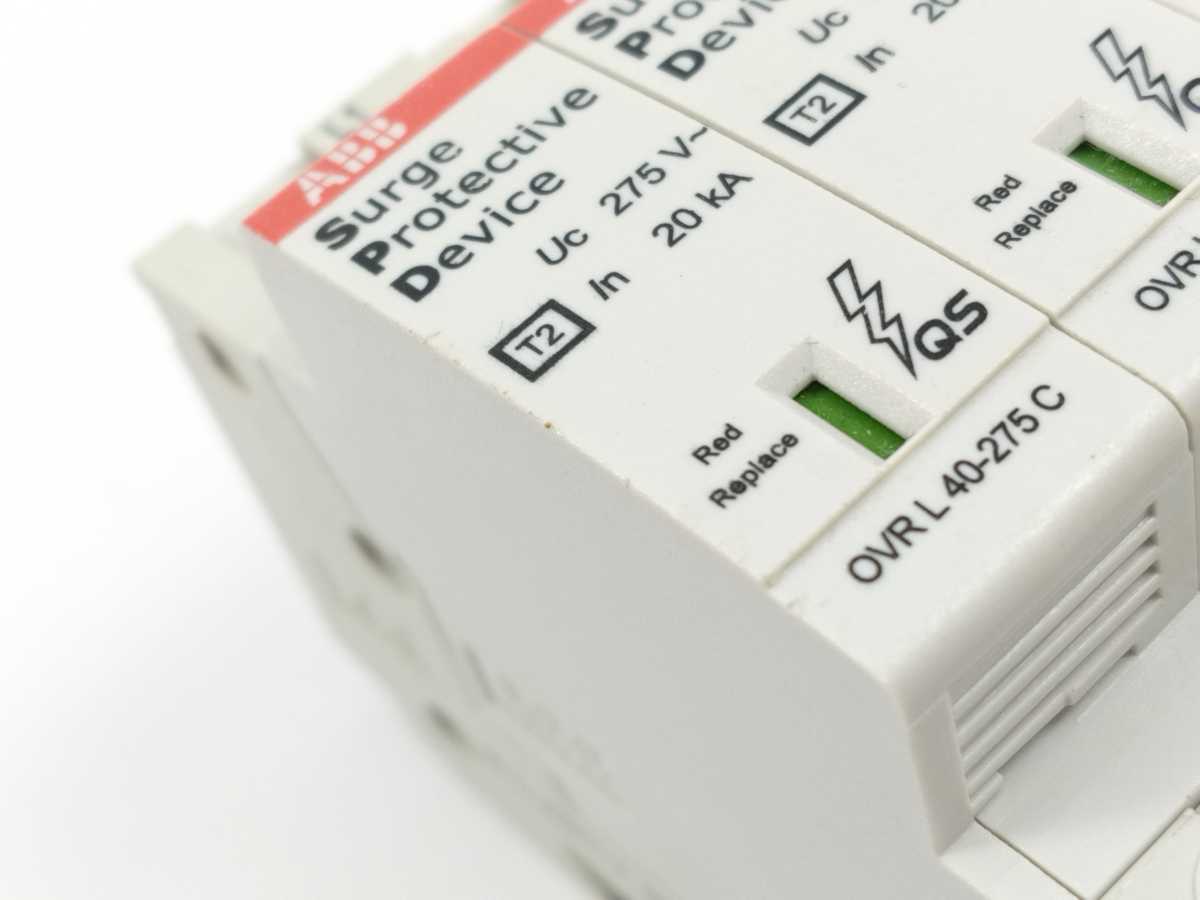 ABB OVR T2 3L 40-275 P QS w/ OVR L 40-275 C Surge Protective Device