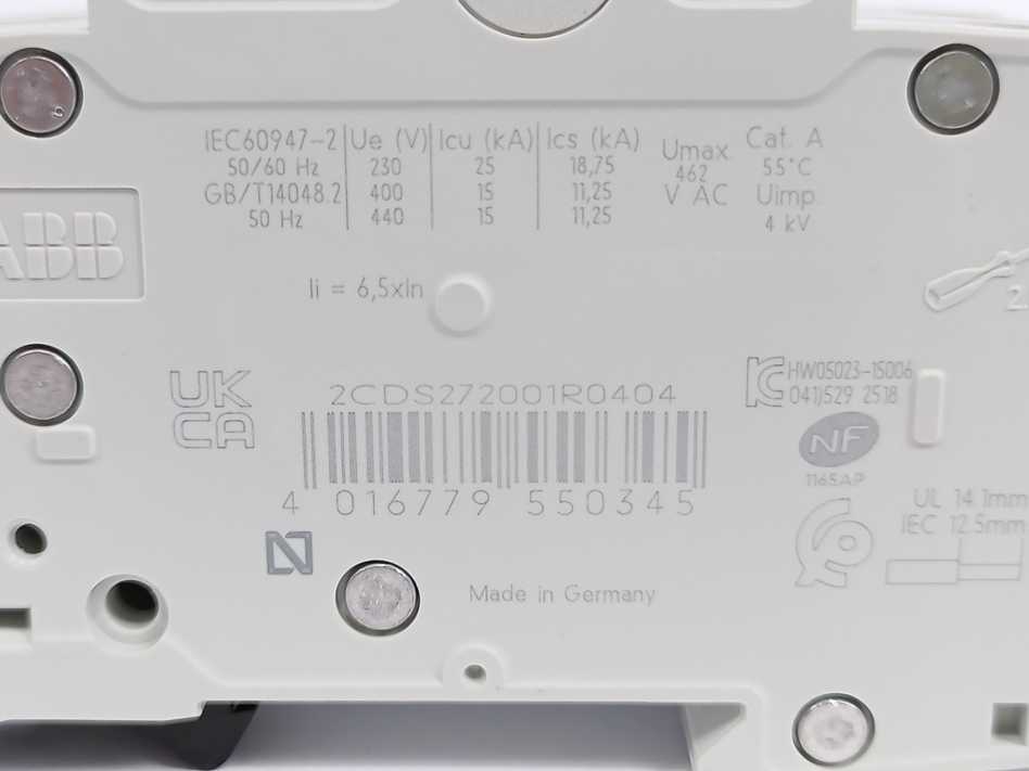 ABB 2CDS272001R0404 S202M-C40 Minature Circuit Breaker Batch 5 pcs.