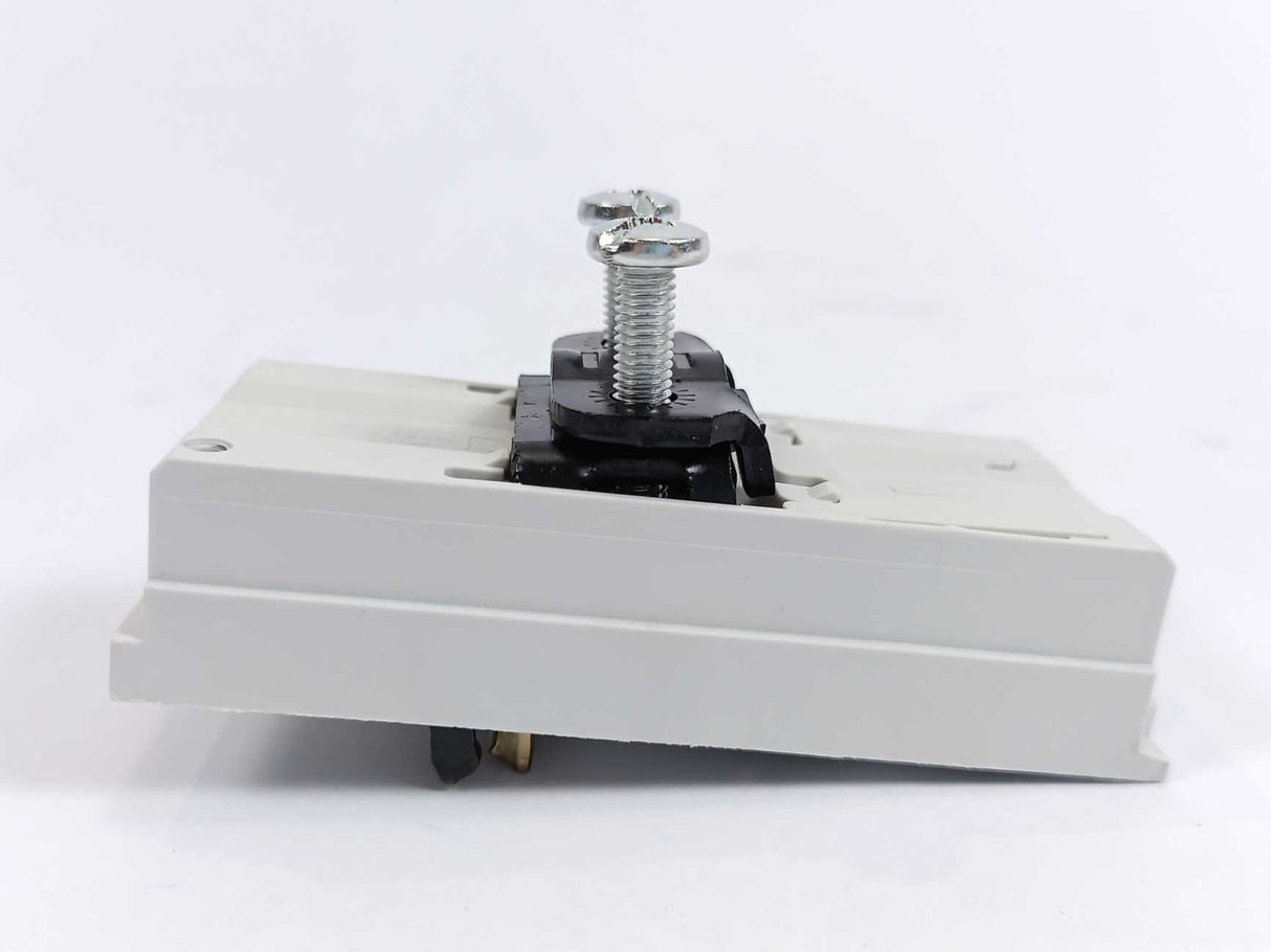 ABB 2CCV672502R0001 L2 ZLS252 Incoming Terminal Feeder Component, Batch of 5 Pcs