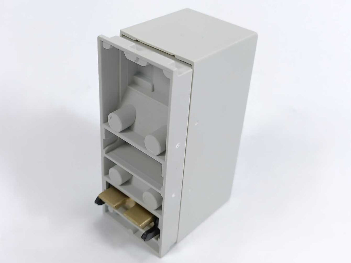 ABB 2CCV672503R0001 L3 ZLS253 Incoming Terminal Feeder Component, Batch of 7 Pcs