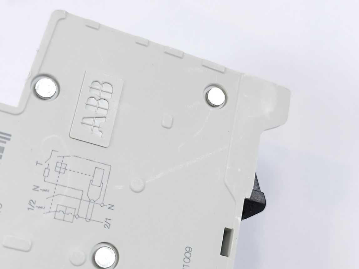 ABB 2CSR255180R1104 DS201 C10 A30 Residual Current Circuit Breaker