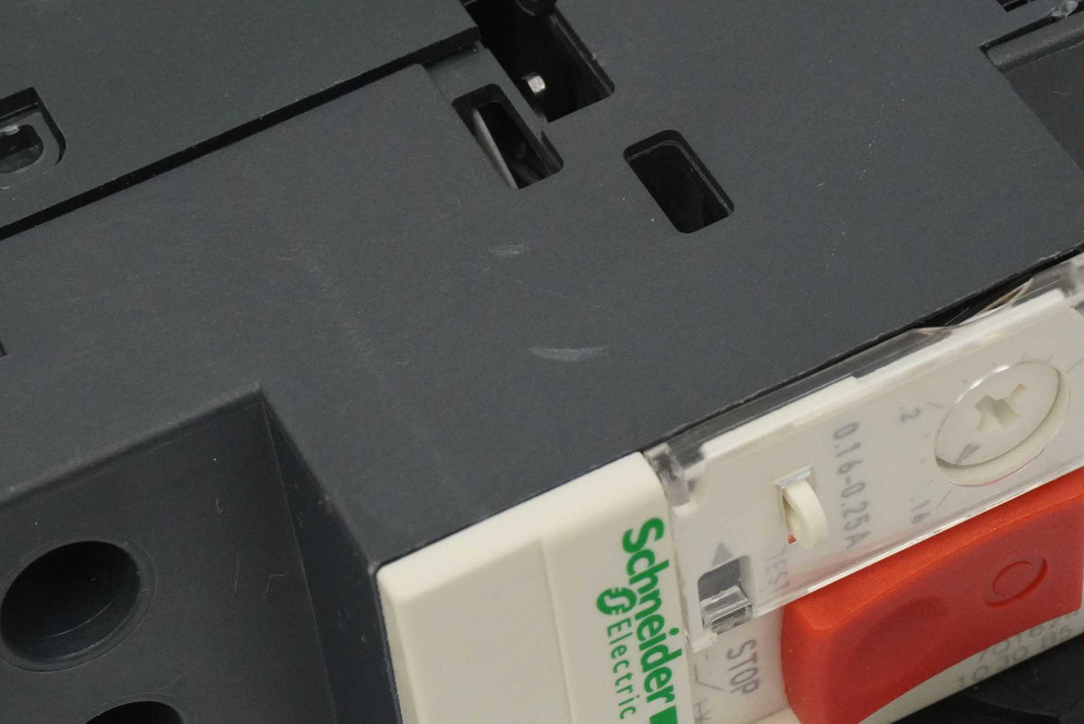 Schneider Electric GV2ME02 TeSys Deca Thermal-Magnetic Motor Circuit Breaker