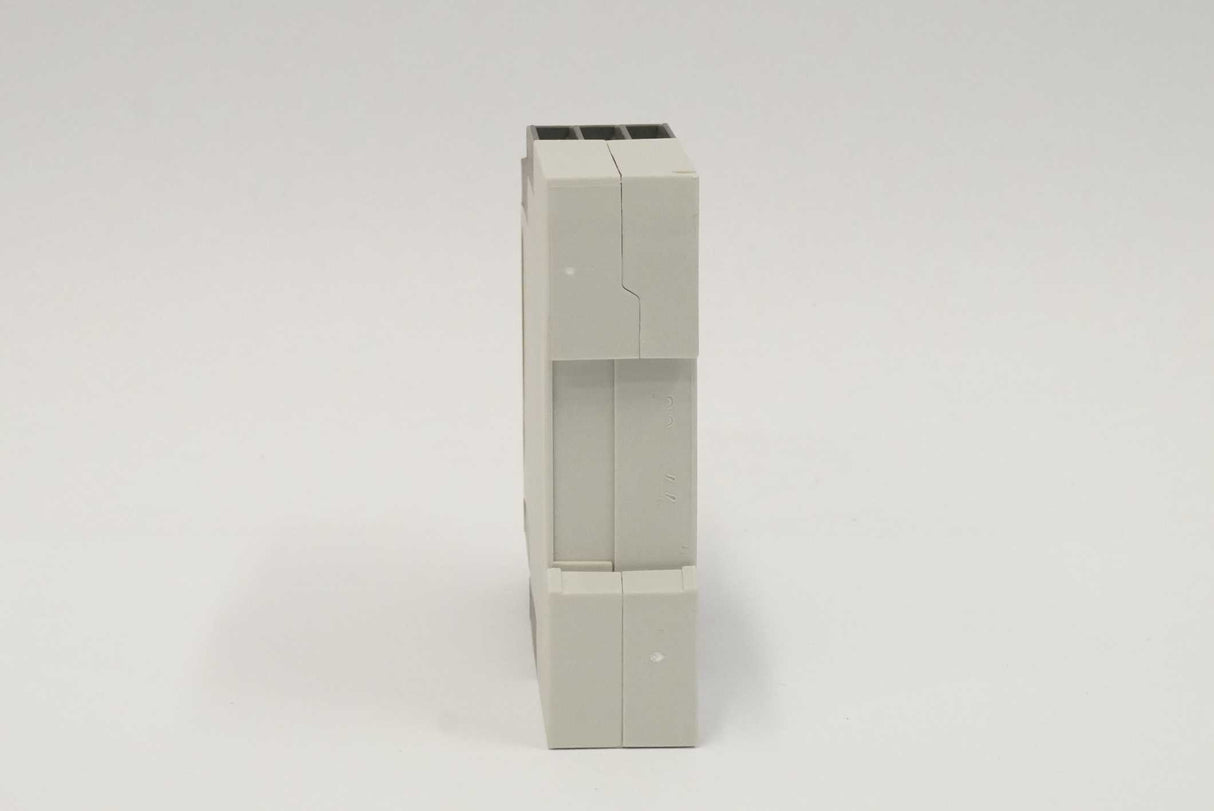 ABB Stotz-Kontakt 1SVR730040R3300 CT-WBS.22S Impulse and Flasher Time Relay