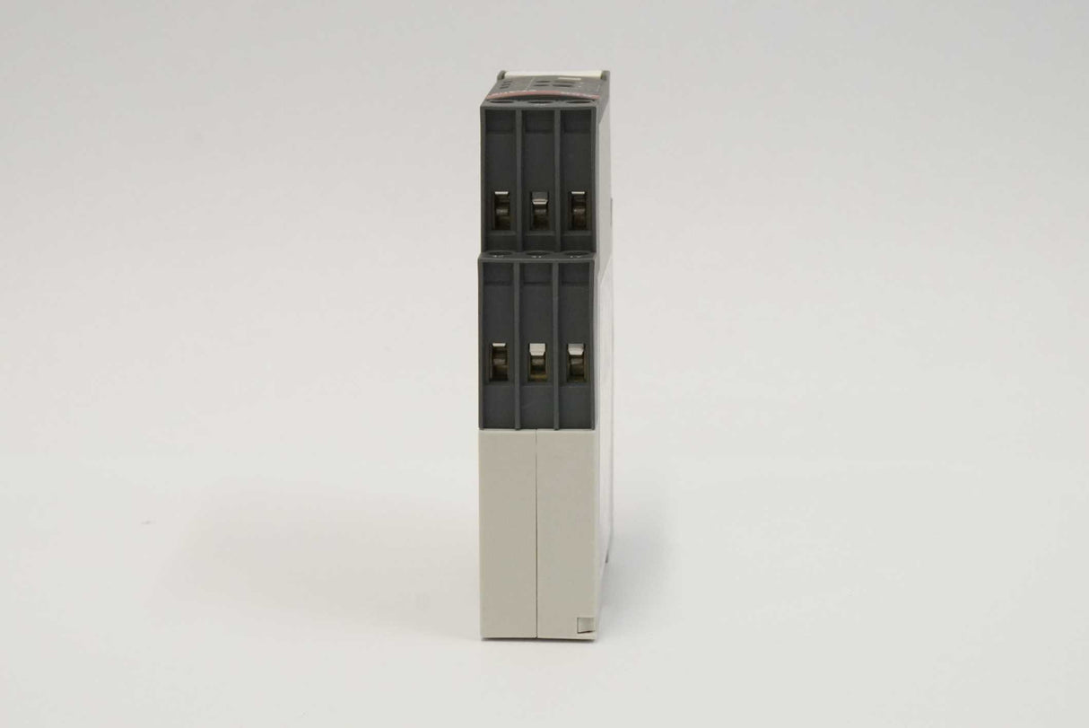 ABB 1SVR730110R3300 CT-AHS.22S Off-Delay with Auxiliary Voltage Time Relay