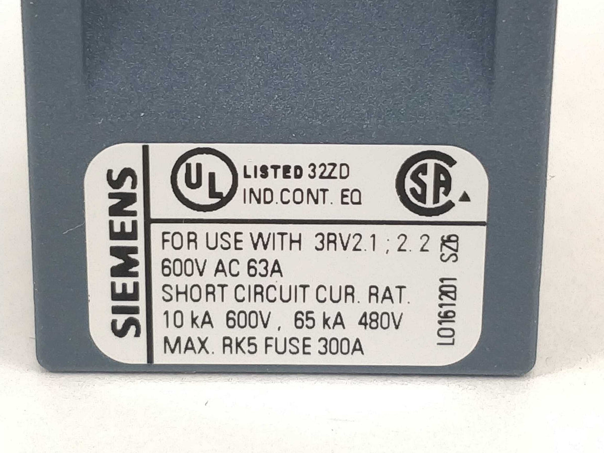 Siemens 3RV2917-4B 3-phase busbar