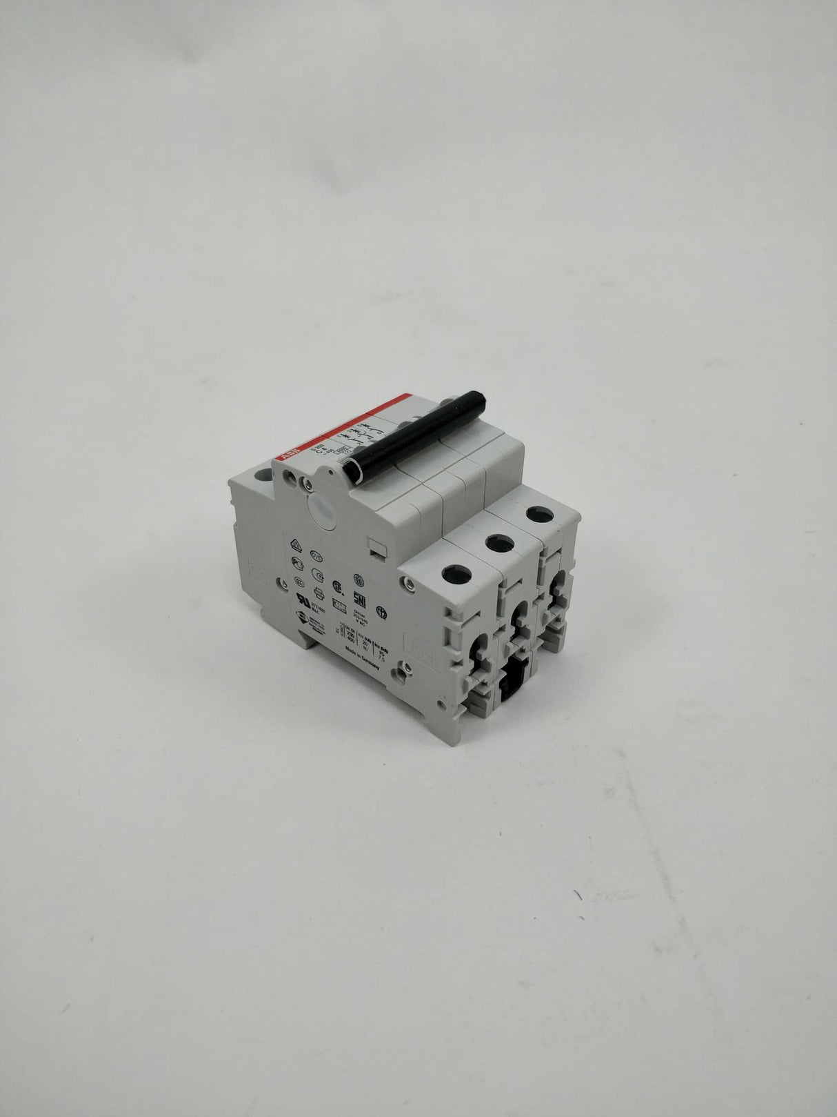 ABB 2CDS253001R0044 S203-C4