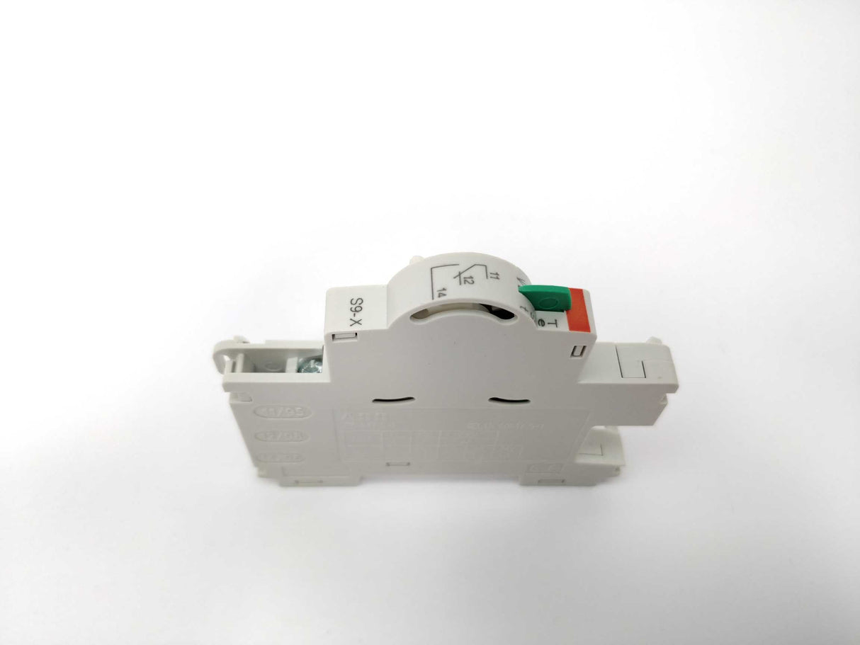 ABB EE 610 0 Auxiliary Contact 1NA+1NC S9-X