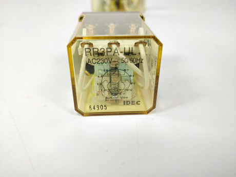 Idec RR3PA-UL Relay, AC230V 9 Pcs.