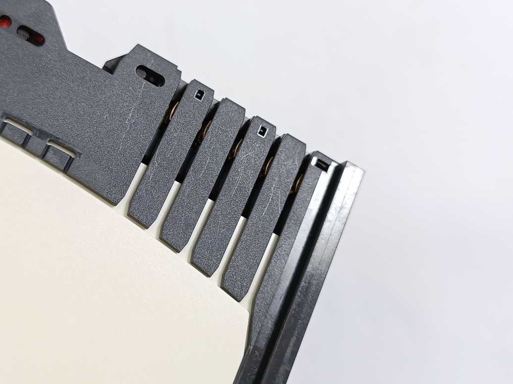 Schneider Electric STBDDO3410 Standard Digital Output Module w/ STB XBA 1000