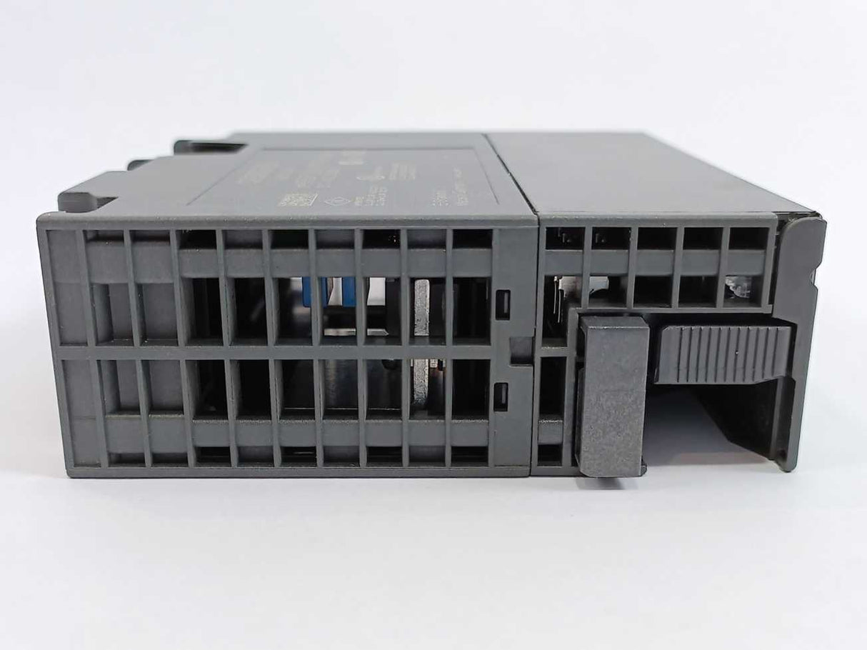 Siemens 6ES7322-1FF01-0AA0 SIMATIC S7-400, Central Processing Unit CPU 414-3