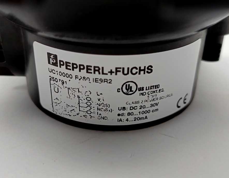 Pepperl+Fuchs UC10000-F260-IE9R2 Ultrasonic Sensor