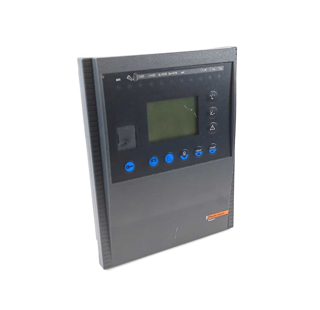 Merlin Gerin 59604 SEPAM S10MD w/ 59682 Substation