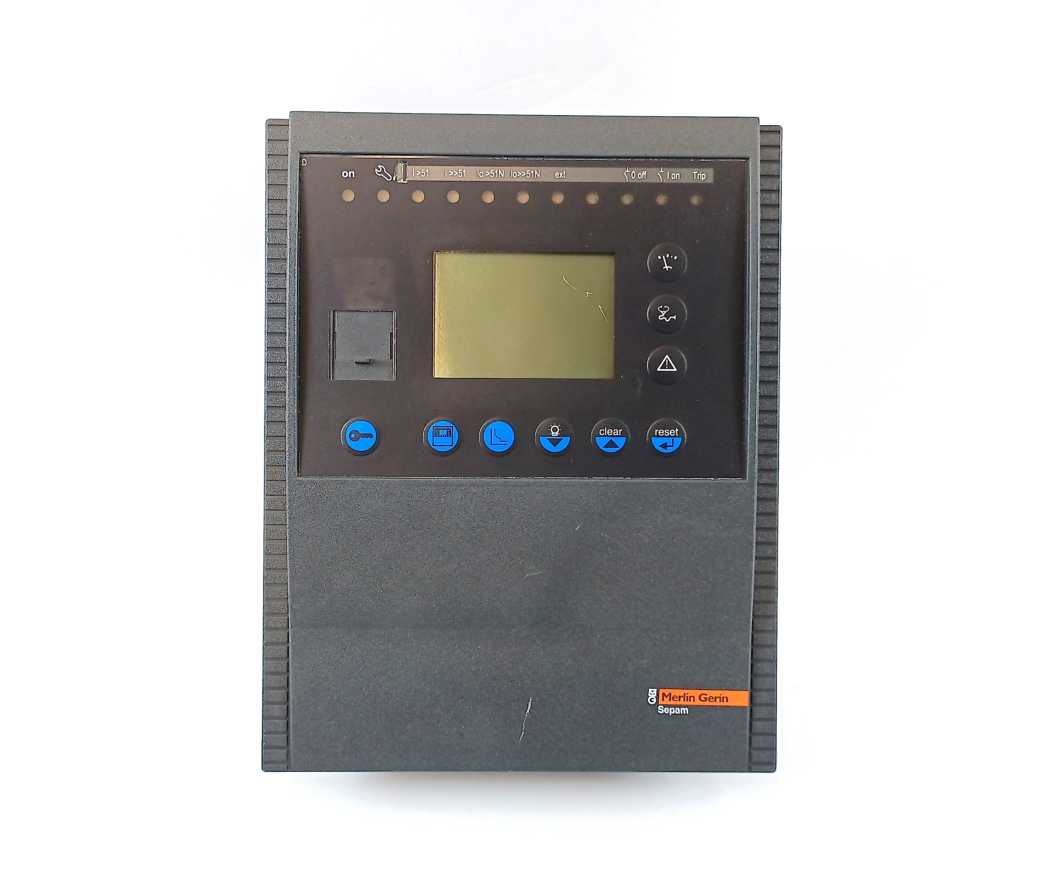 Merlin Gerin 59604 SEPAM S10MD w/ 59682 Substation