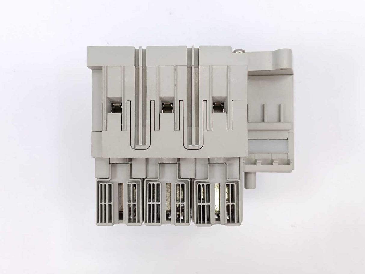 AB 194R-J30-1753 Ser. A ; 194R Disconnect Switch