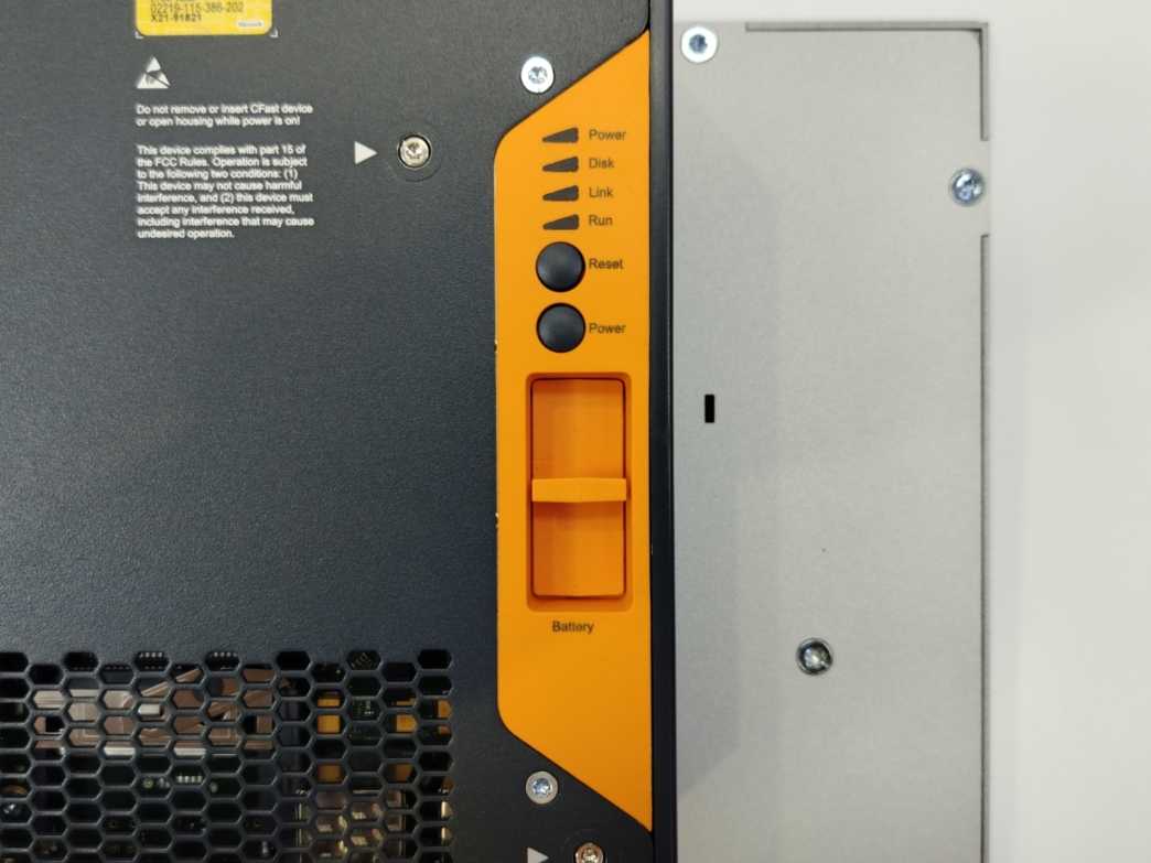 B&R B&R 5AP1130.156C-000 Panel PC 3100