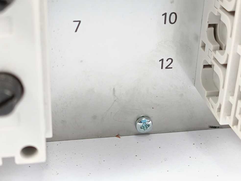 Siemens 7SJ6422-4EB92-1HH0/EE Siprotec Overcurrent Protection and Control