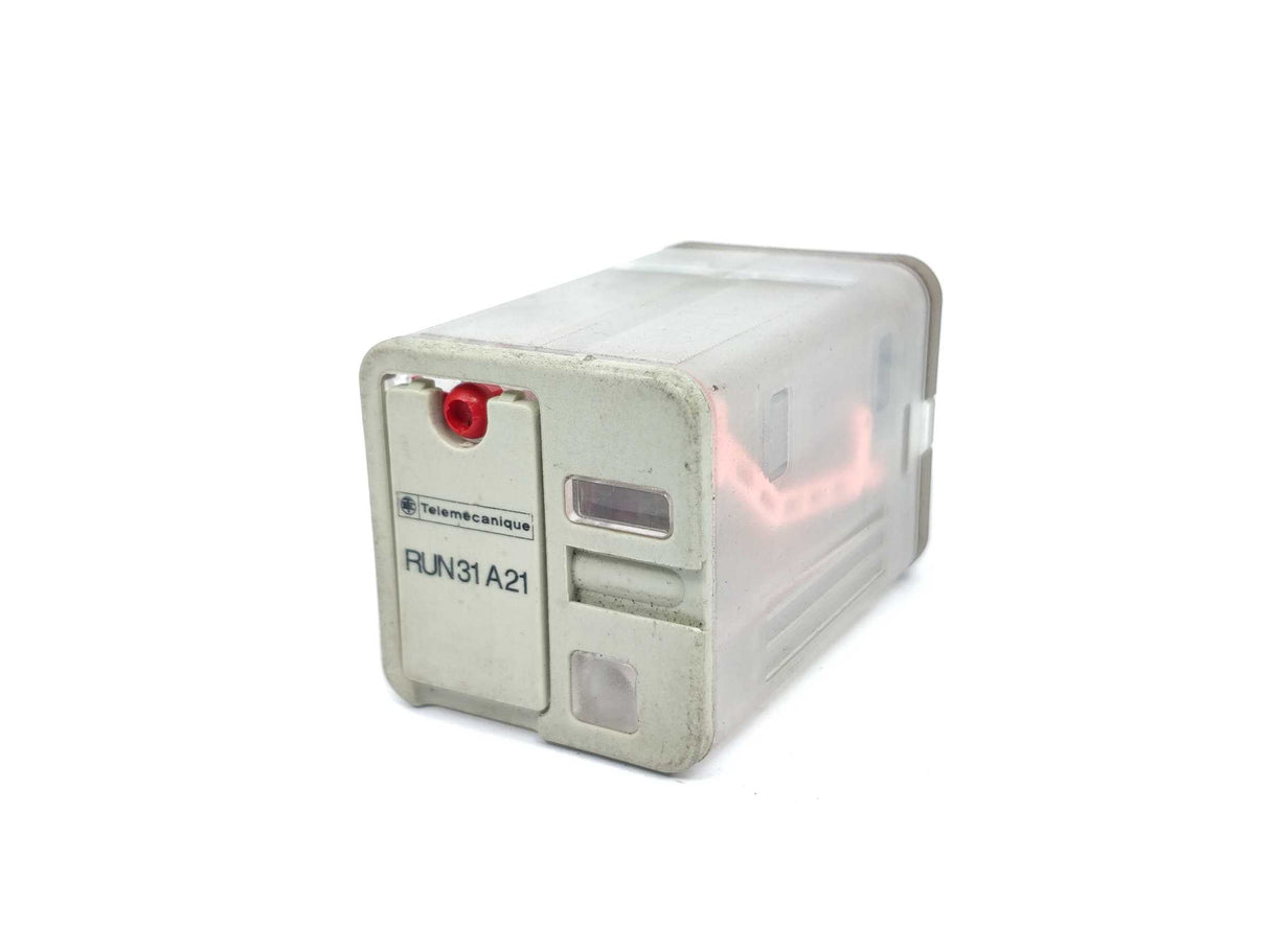 TELEMECANIQUE RUN 31A21 B7 Universal relay 24VAC 10 A + RUZ1A 10A/400VAC