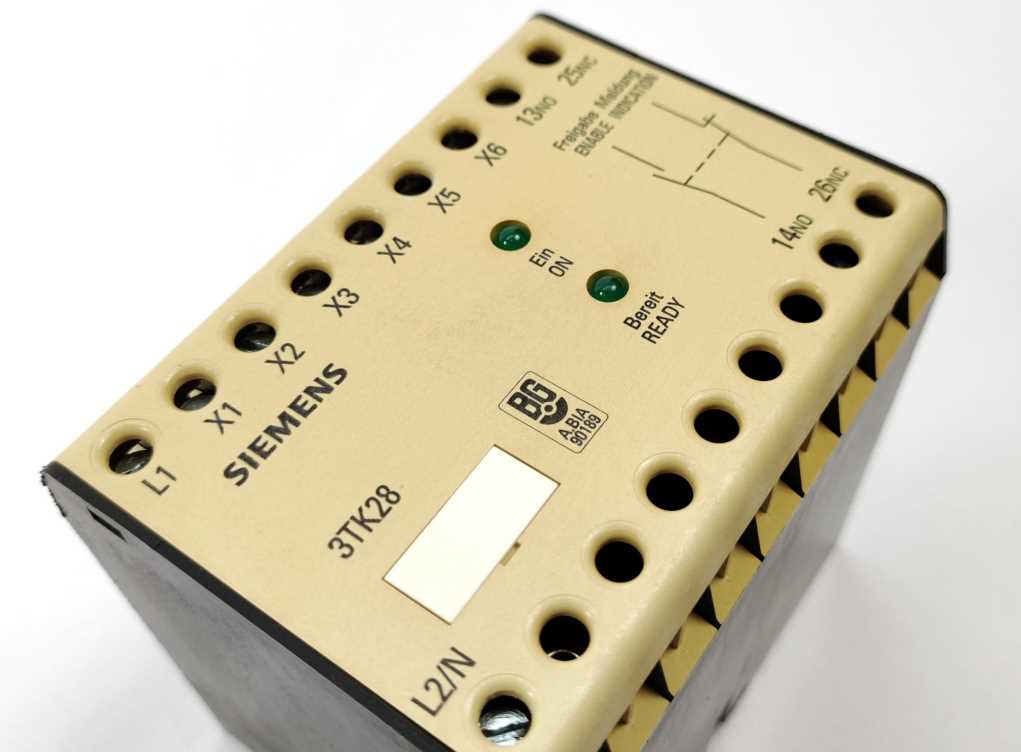 Siemens 3TK2802-0AC2 Contactor Safety Combination AC 24V 50/60Hz