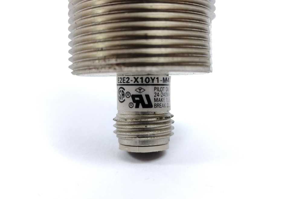 OMRON E2E2-X10Y1-M4 Proximity Sensors