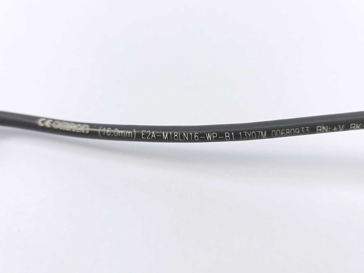 OMRON E2A-M18LN16-WP-B1 Proximity sensor
