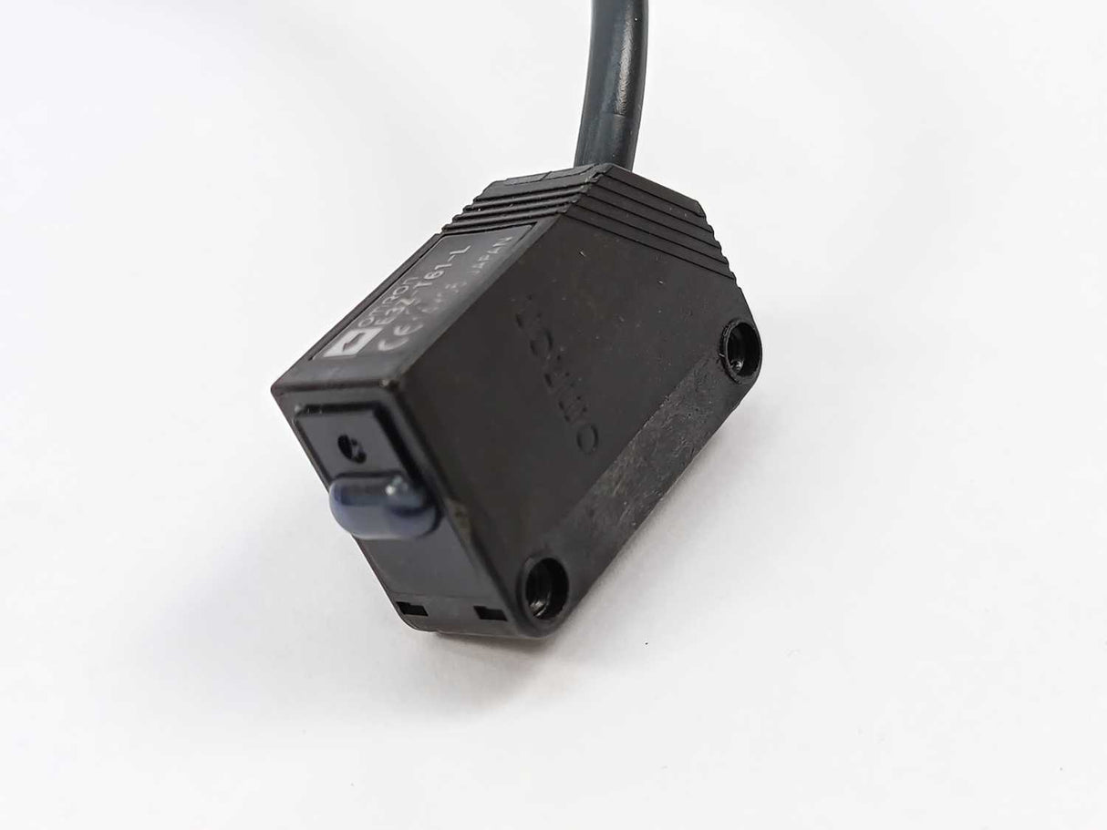 OMRON E3Z-T61-L Photoelectric sensor