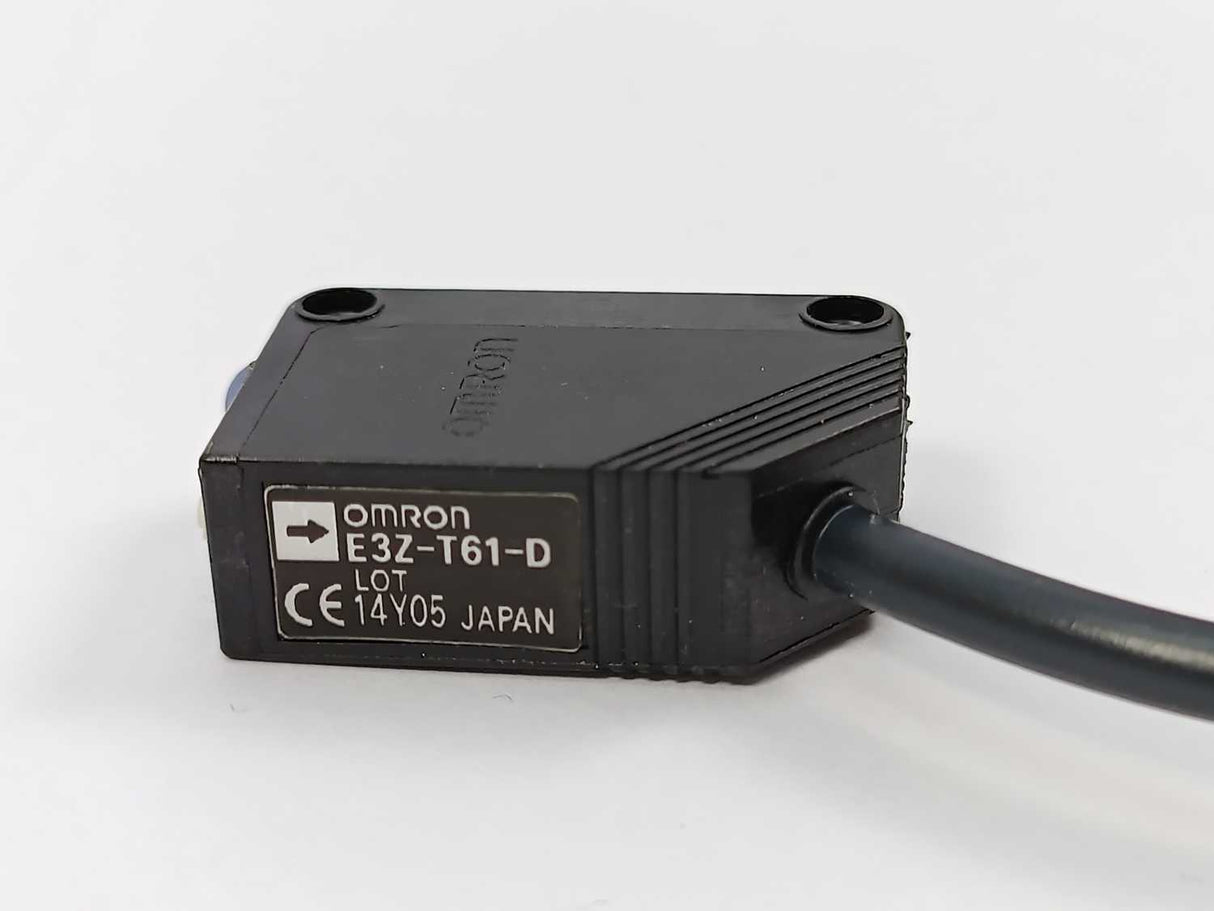 OMRON E3Z-T61-D Photoelectric Sensors