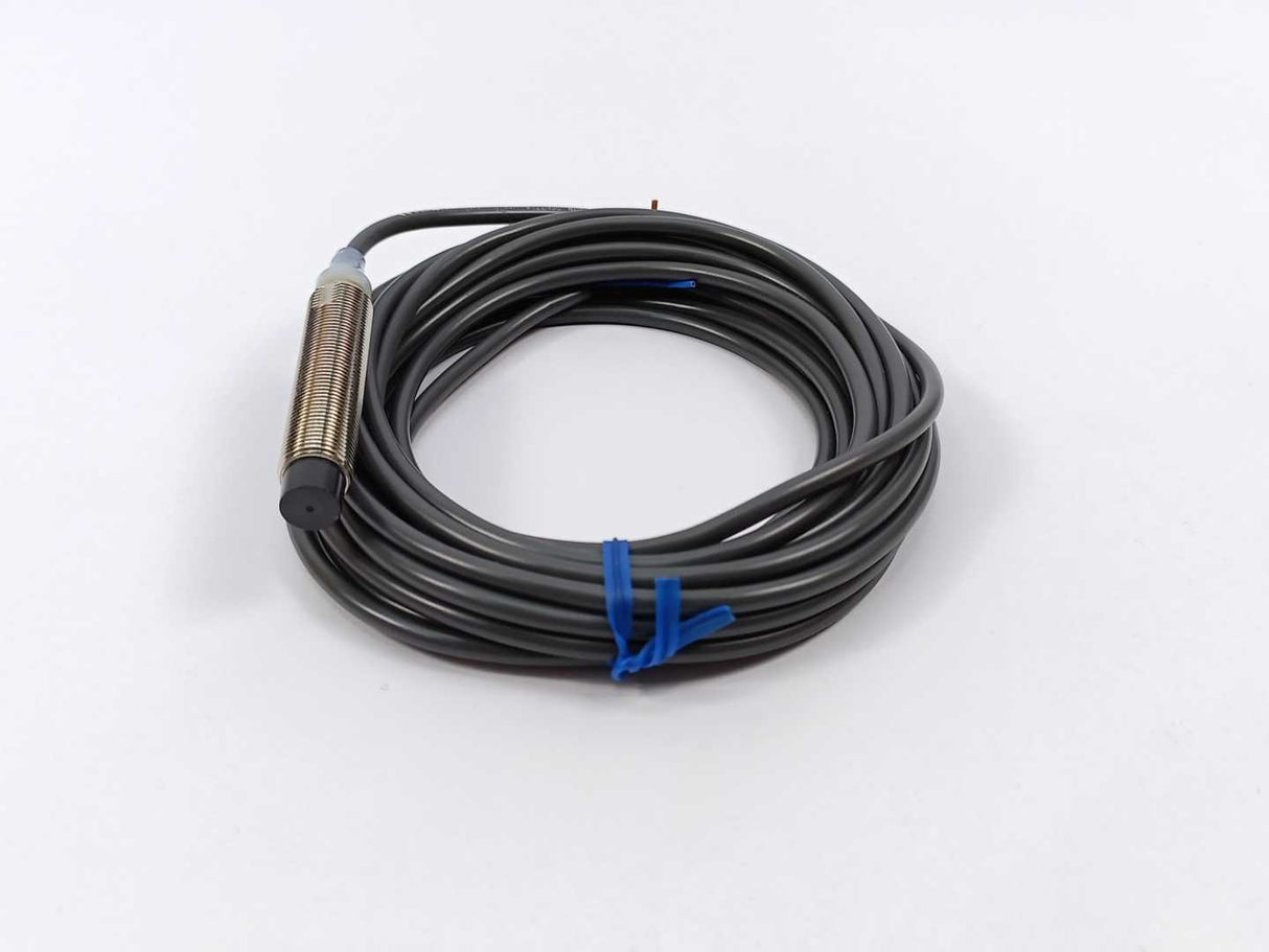 OMRON E2A-M12LN08-WP-B1 Proximity sensor
