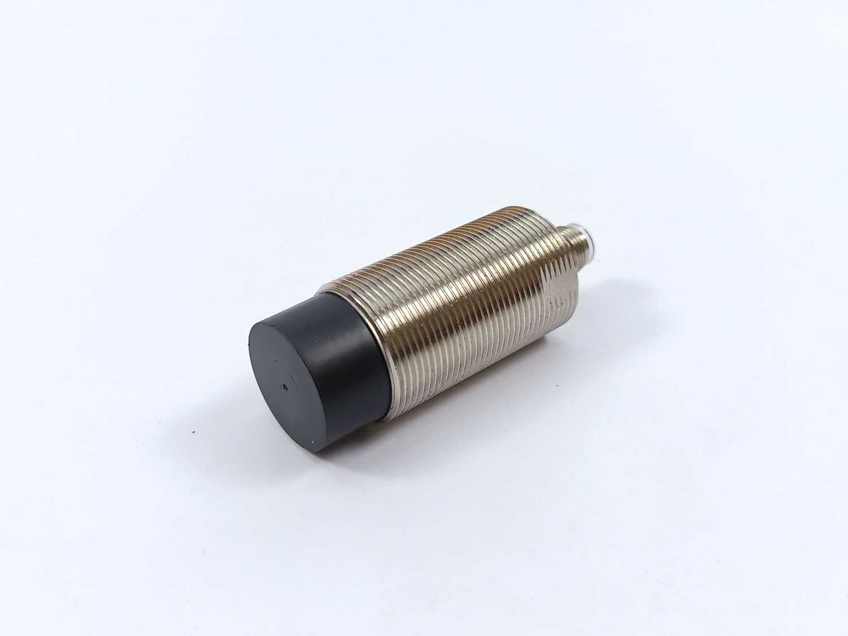 OMRON E2A-M30LN30-M1-B1 Proximity sensor