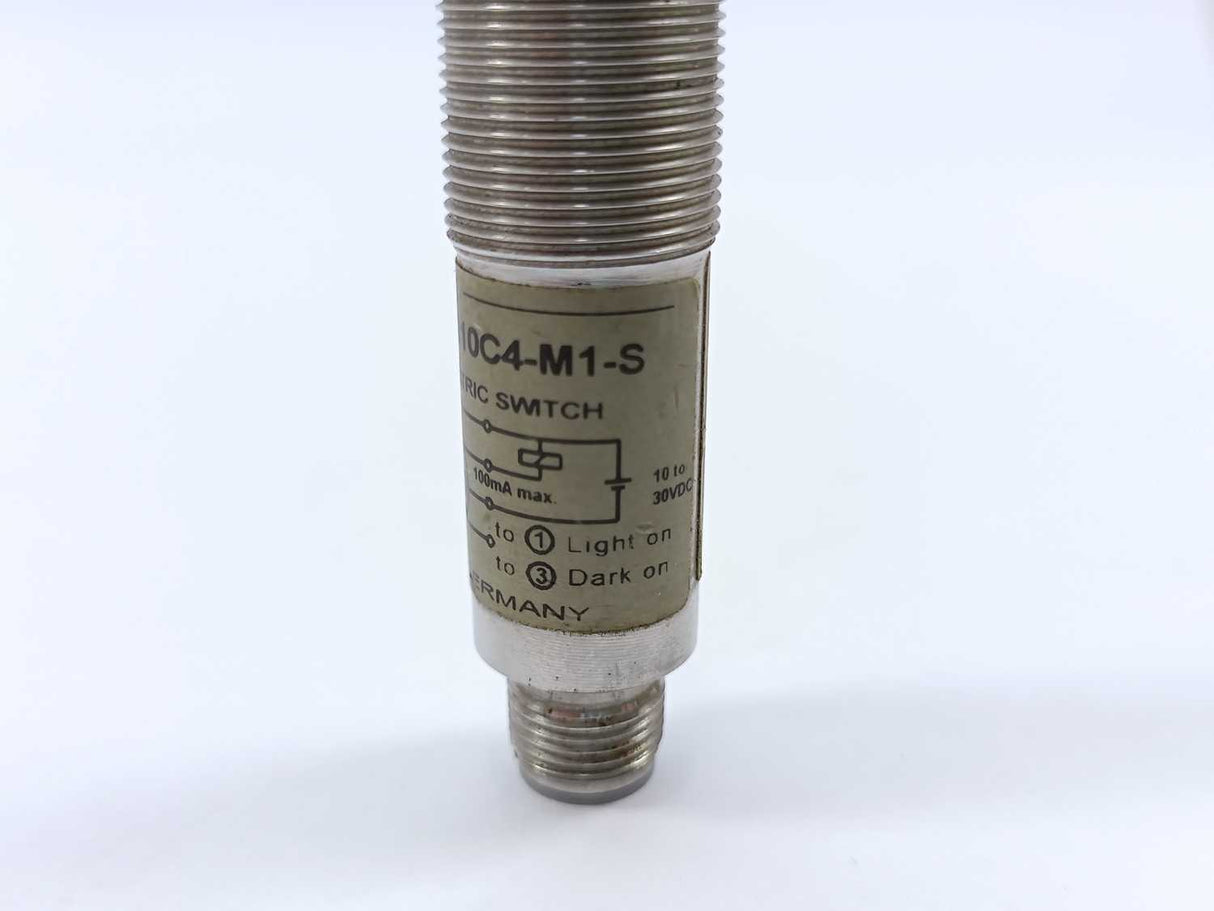 OMRON E3F2-DS10C4-M1-S Photoelectric Sensors
