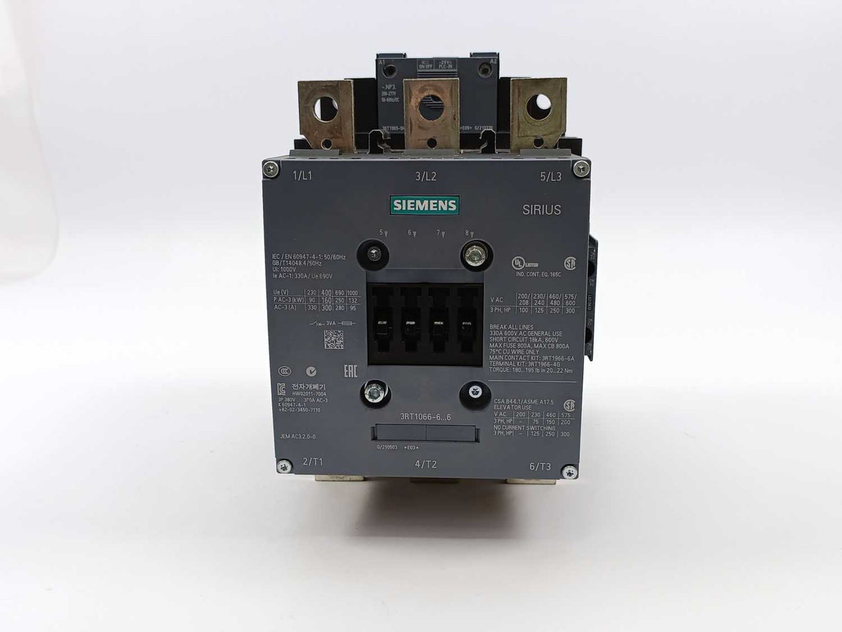 Siemens 3RT1066-6NP36 power contactor, AC-3e/AC-3 300 A 3RH1921-1DA11