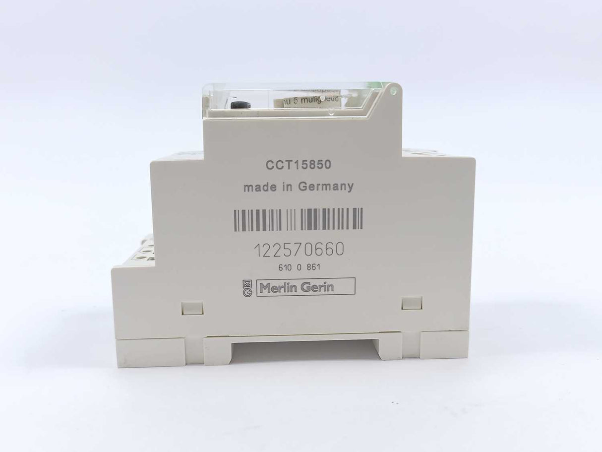 Schneider Electric CCT15850 Digital time switch /Merlin Gerin