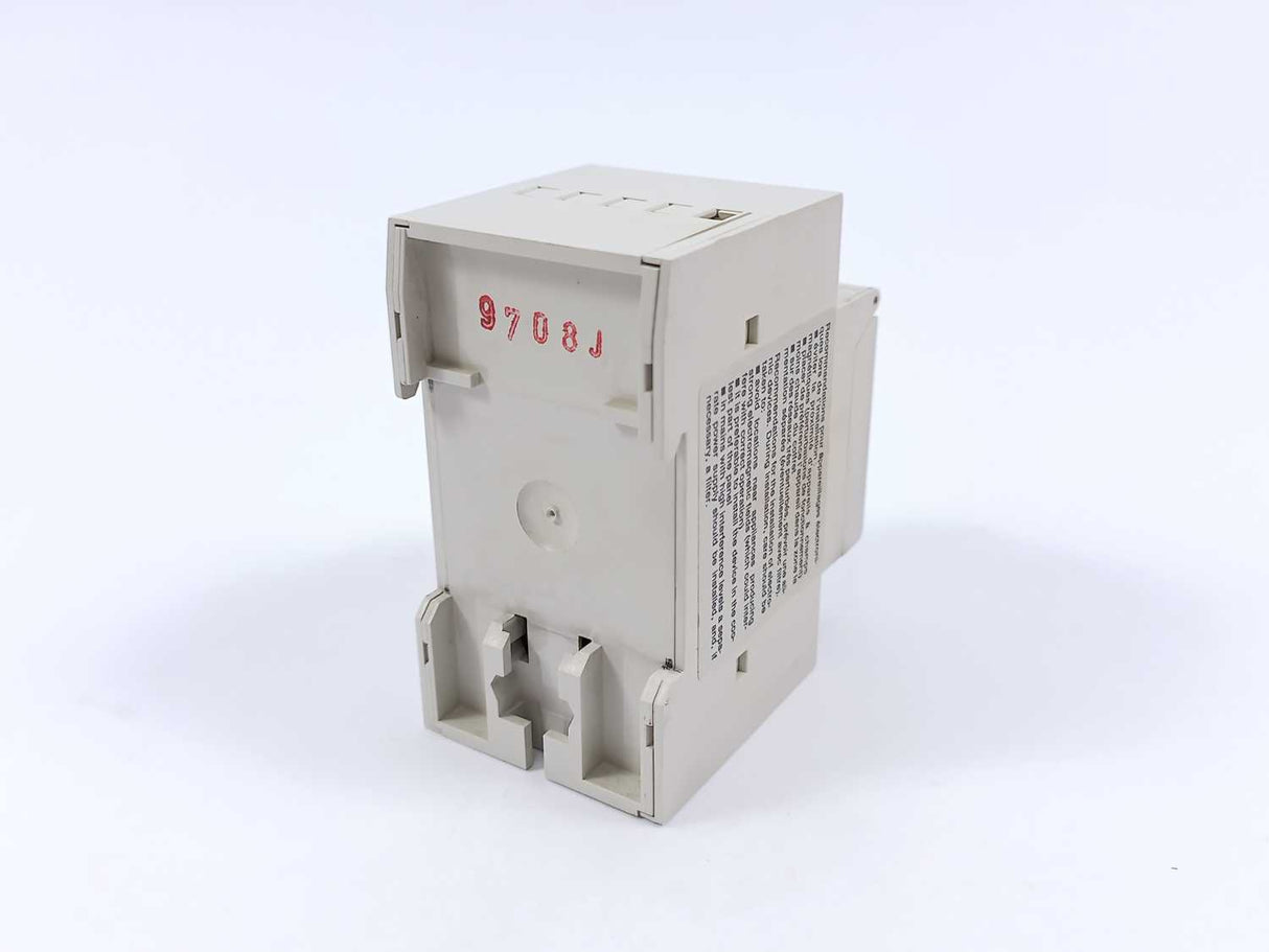 Merlin Gerin multi9 IHP 1C Timer relay 24h/7j 15354