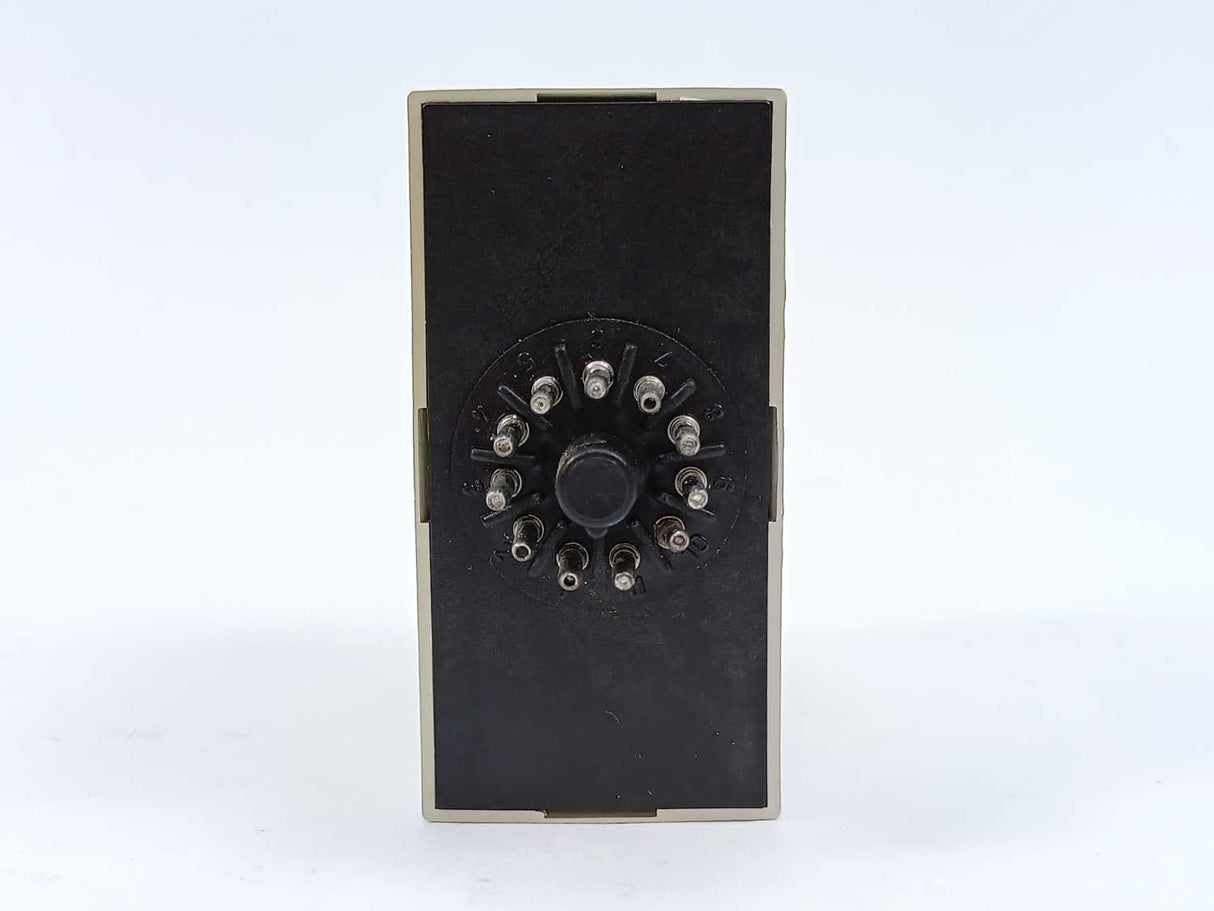 C-mac RL11F-2-1-230 Level Control Relay