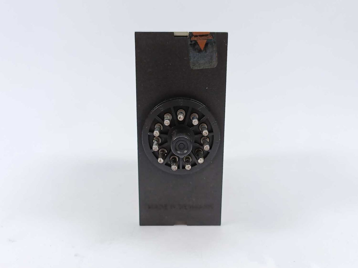 Electromatic SA 205 230 3-60 sec. 230 VAC Relay. Delay on Operate
