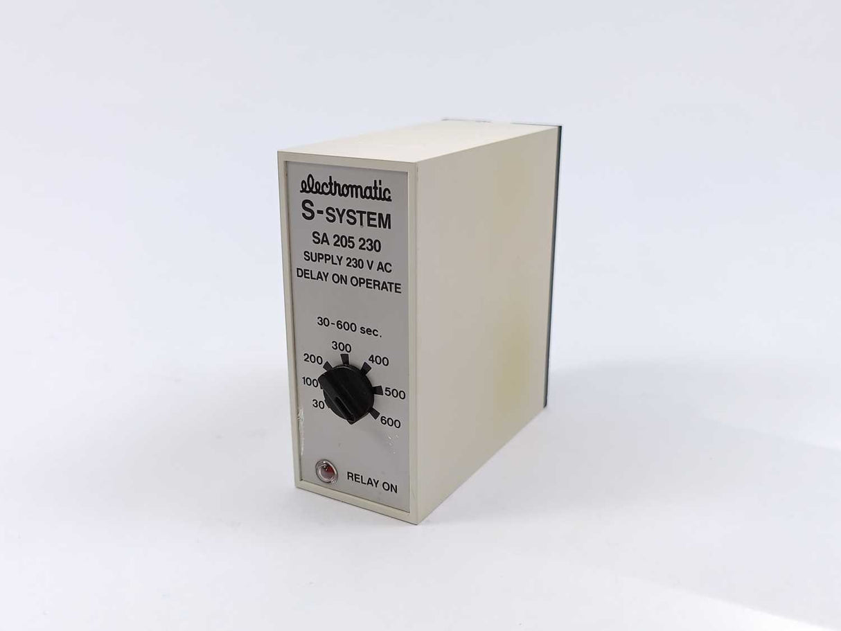 Electromatic SA 205 230 30-600 sec. 230 VAC Relay. Delay on Operate