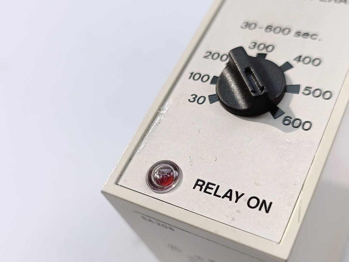 Electromatic SA 205 230 30-600 sec. 230 VAC Relay. Delay on Operate
