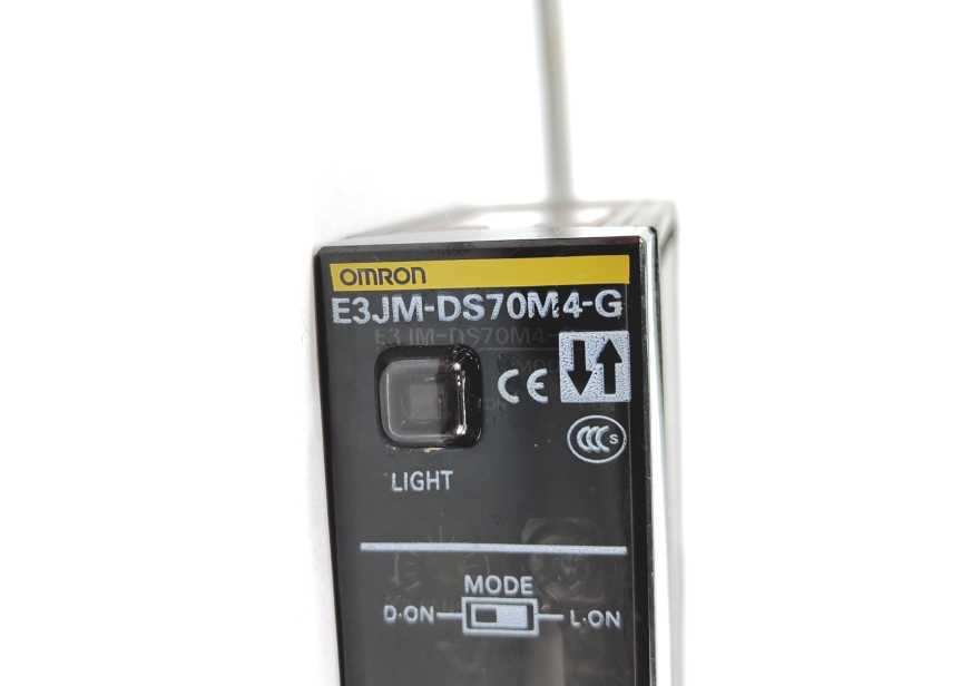 OMRON E3JM-DS70M4-G Photoelectric Sensor