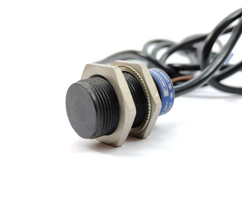 TELEMECANIQUE XS4P18PA340 Sensor
