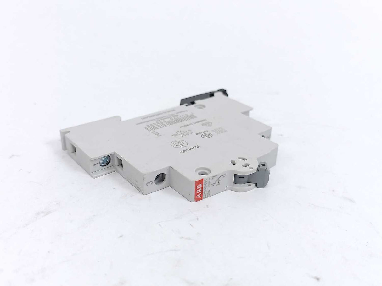 ABB 2CCA703040R0001 E213-16-001 Change over Switch 16A, Batch of 5 pcs.