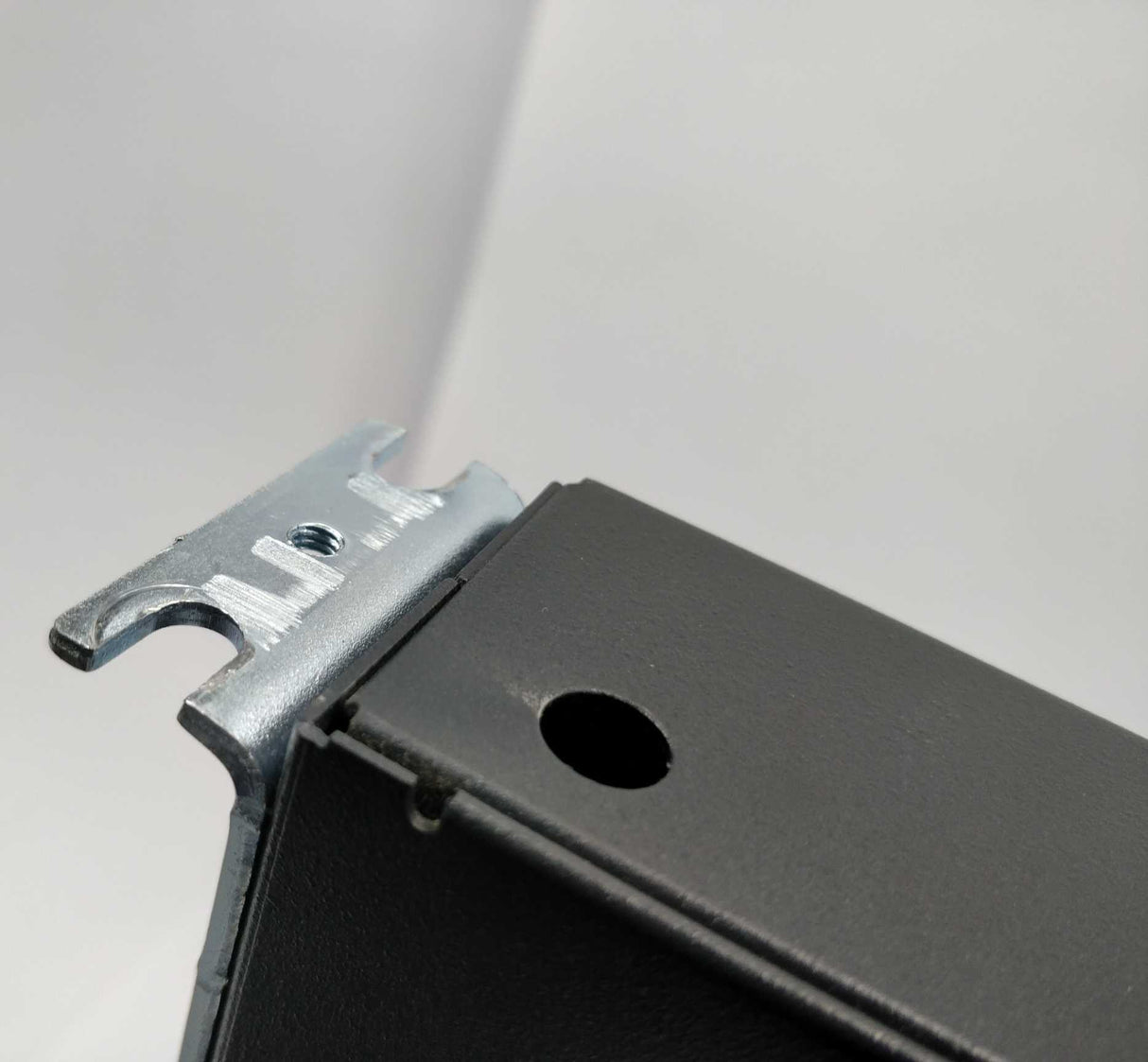 Cisco Systems CISCO2610 100-240V, 50/60Hz