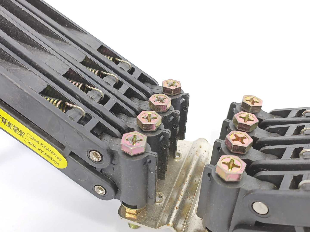 Kyec KY-AN3703 30A Current Collector for Safety Power Rail Systems Batch 8 Pcs.